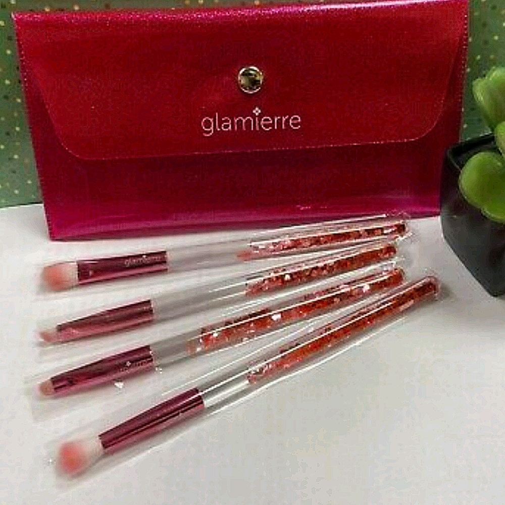 New GLAMIERRE Luxe Pink Heart Sparkle Makeup Brush Collection